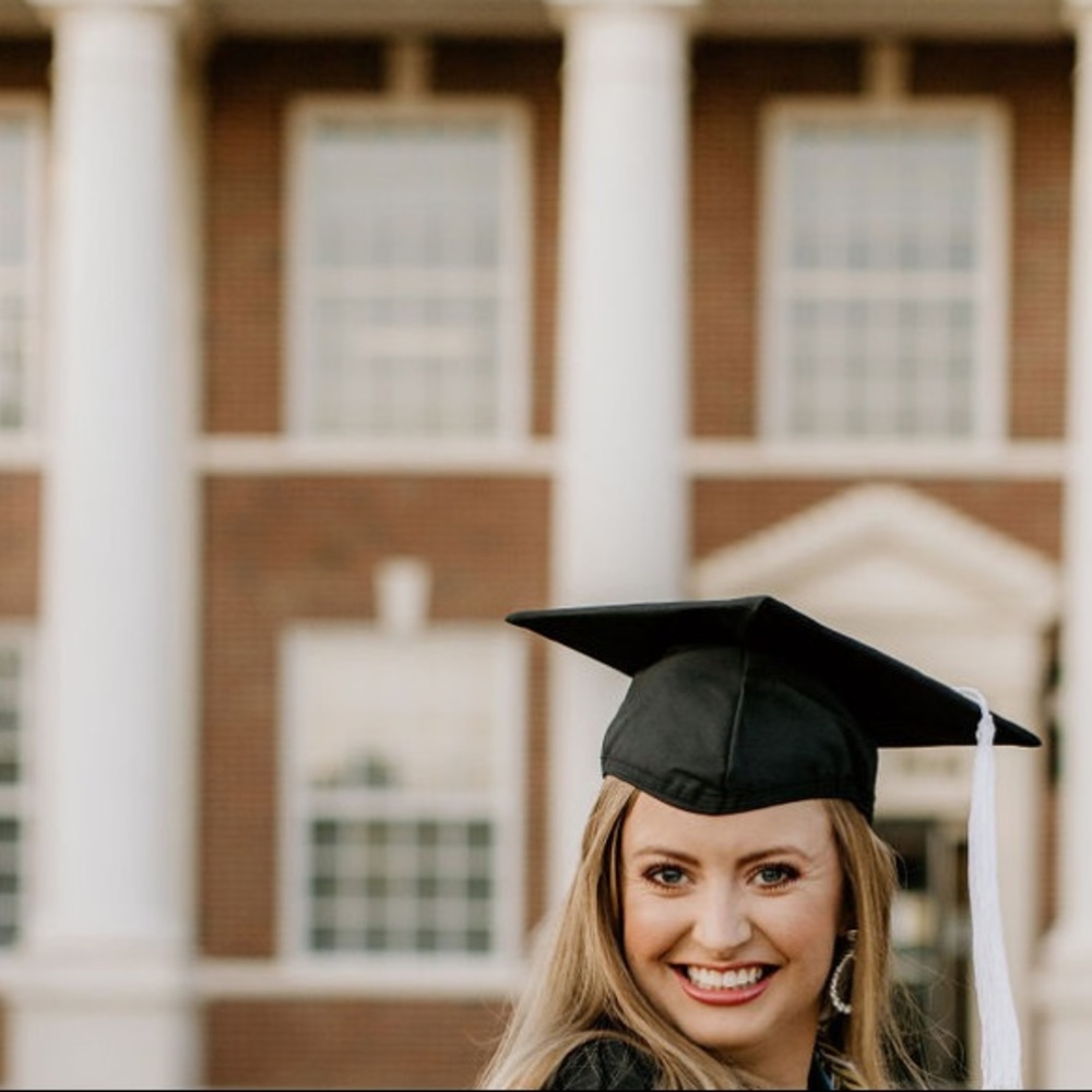Meet your Posher, Kayla